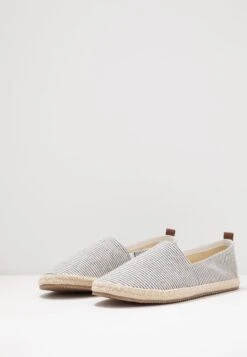 Pier One Rena Espadrille Unisex - Espadrilles - White/Blue 13 Pier One Rena Espadrille Unisex - Espadrilles - White/Blue -Pier One 1c07467ce0fe44d4a58dfd5e5311da20