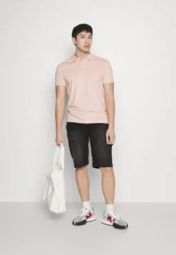 Pier One Regular Fit Carpenter - Jeansshort -Black 8 Pier One Regular Fit Carpenter - Jeansshort -Black -Pier One 3d829c138b9644eca1b1824bb3ad2ed4