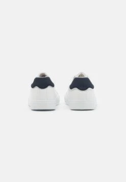 Pier One Unisex - Sneakers Laag - White 10 Pier One Unisex - Sneakers Laag - White -Pier One 466b9c9c991945e4ad7d96c038b12f14