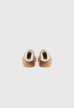 Pier One UNISEX - Pantoffels - Light Brown 11 Pier One UNISEX - Pantoffels - Light Brown -Pier One 4a9934f2f64644fa83712783738ddf16