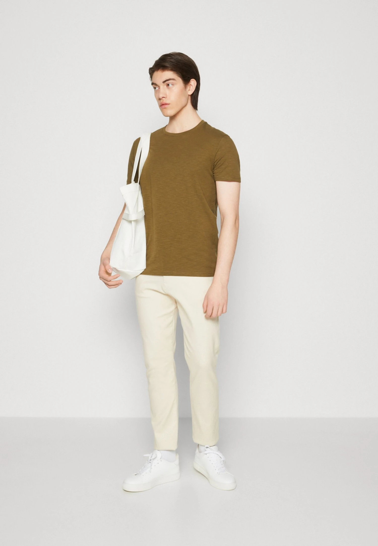 Pier One 5 Pack - T-Shirt Basic - Black/Light Blue/Khaki/Mint/Beige 3 Pier One 5 Pack - T-Shirt Basic - Black/Light Blue/Khaki/Mint/Beige