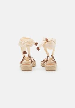 Pier One Leather - Sandalen Met Plateauzool - 003 - Off-White 11 Pier One Leather - Sandalen Met Plateauzool - 003 - Off-White -Pier One 6913d0a04f2b40e89c332e3a67067515