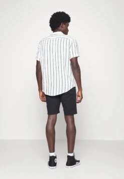 Pier One 2 Pack - Shorts - Black/Olive 17 Pier One 2 Pack - Shorts - Black/Olive -Pier One 73395e7496094f16ab01d685c224eec1