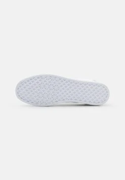 Pier One Unisex - Sneakers Laag - White 12 Pier One Unisex - Sneakers Laag - White -Pier One 7436caf450e1464d811034fc254895f6