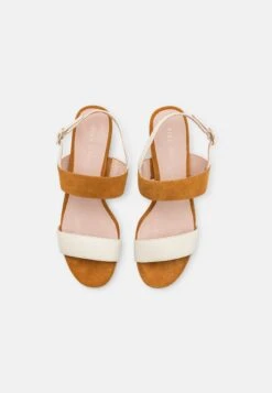 Pier One Leather- Sandalen - White/Cognac 13 Pier One Leather- Sandalen - White/Cognac -Pier One 7bf1f83e1cba4f3fa26b89379bf96b29