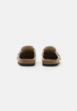 Pier One Leather Unisex - Pantoffels - Beige 10 Pier One Leather Unisex - Pantoffels - Beige -Pier One 7fc4209f0b9d443b96717beece6deee4