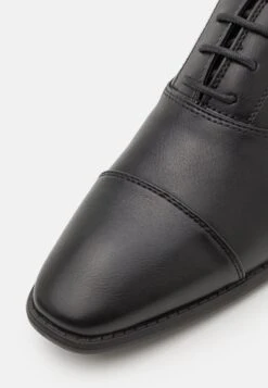 Pier One Unisex - Sportieve Veterschoenen - Black -Pier One 8eed937176a24183863e83a88f477893