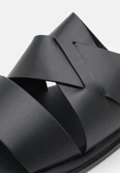 Pier One Muiltjes - Black 13 Pier One Muiltjes - Black -Pier One b50a1b42a3ee4cfaa6748df68bcbfe4c