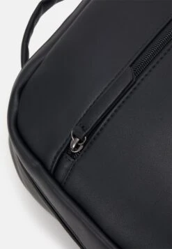 Pier One Unisex - Rugzak - Black 12 Pier One Unisex - Rugzak - Black -Pier One c0cc32338d9042349da11a1bdfacb532