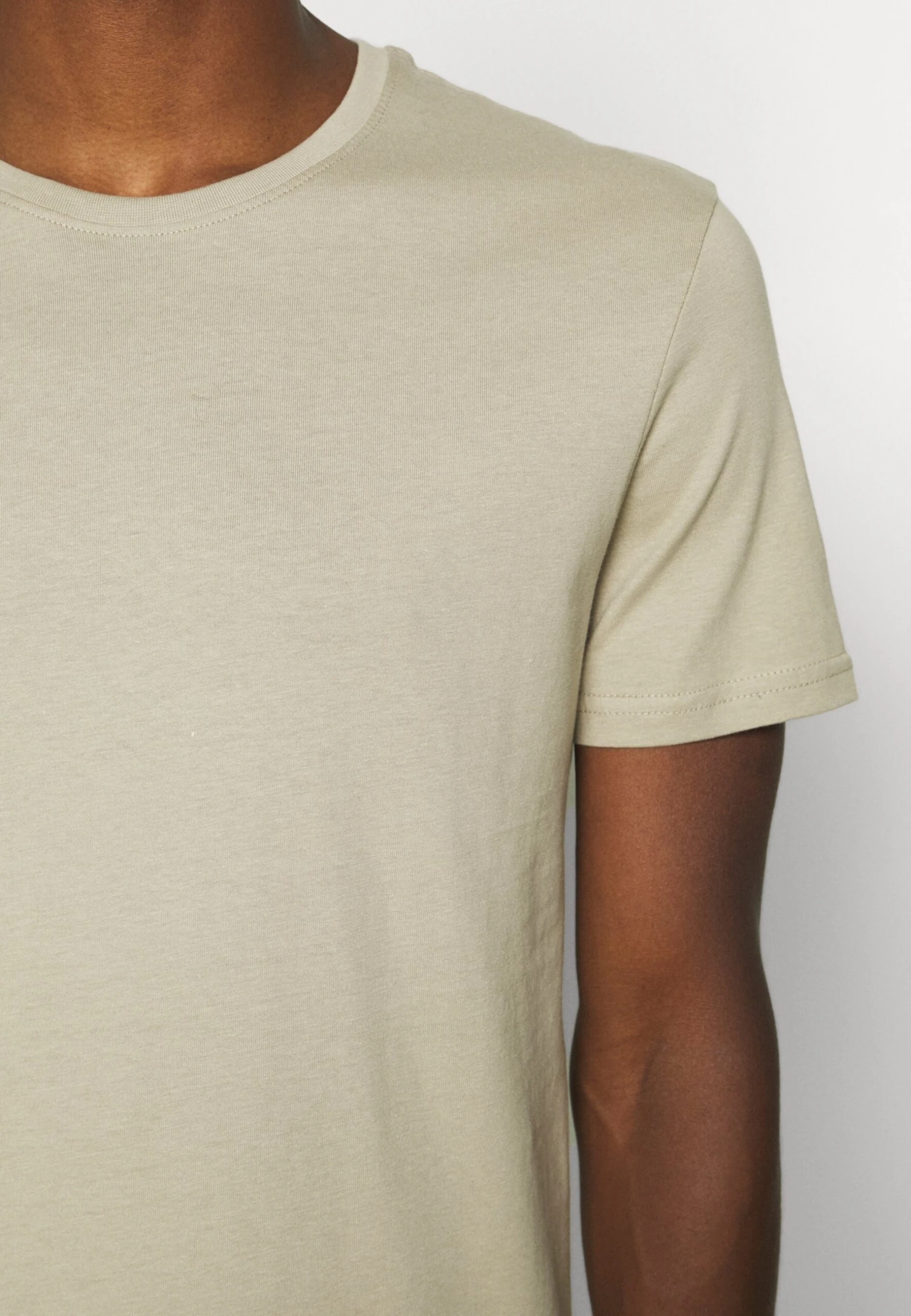 Pier One 5 Pack - T-Shirt Basic - White/Dark Grey/Black 9 Pier One 5 Pack - T-Shirt Basic - White/Dark Grey/Black - Afbeelding 7