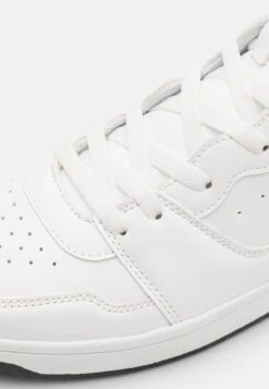 Pier One Sneakers Hoog - White 13 Pier One Sneakers Hoog - White -Pier One d92dbfafcd0845868bafc96ae8ec8083