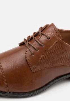 Pier One Veterschoenen - Tan 13 Pier One Veterschoenen - Tan -Pier One ddd20fd106f84a83a55fed5e71a76901