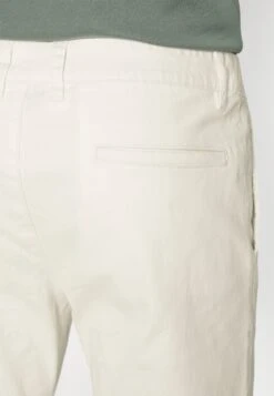 Pier One Chino - White 13 Pier One Chino - White -Pier One eeb5fc9811444f8fba403a1a0cd3e719