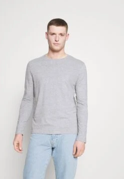 Pier One 5 Pack - Longsleeve - White/Dark Blu/Grey 14 Pier One 5 Pack - Longsleeve - White/Dark Blu/Grey -Pier One f1774a4a7a3f444e865f7b6e75b4c3ba