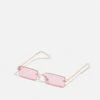 Pier One Unisex - Zonnebril - Pink 2 Pier One Unisex - Zonnebril - Pink -Pier One fabd7a82008941dd8ad69103c56231bd